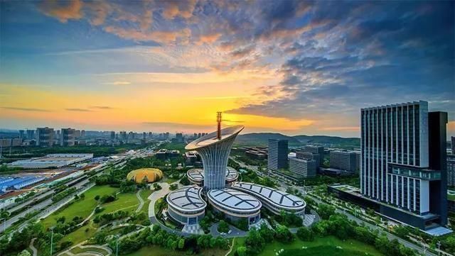 2018城市总结，南京、苏州、武汉、深圳、重庆等城市各有亮点