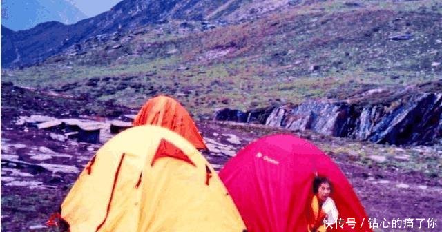 为什么出去游玩的情侣，宁愿睡帐篷也不住宾馆原因其实很简单