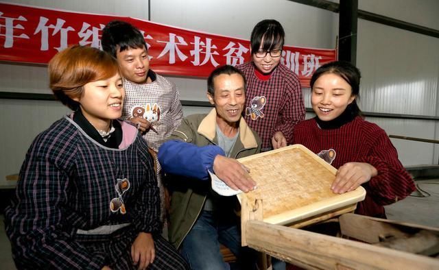 2019年农村贫困户有8个扶持政策，每户享受几种政策要看家庭情况