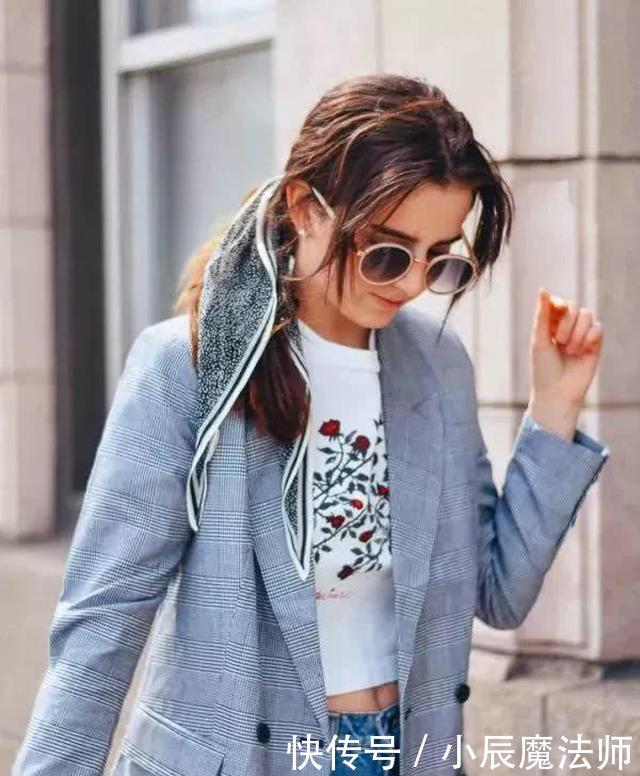  『时髦』丝巾，秋冬这样系太高级太有气质了！
