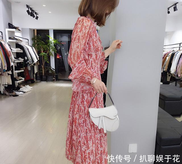 气质@春夏交替之际,试试这几种连衣裙穿搭,洋气穿出气质女神范