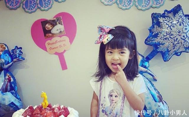 『生日』贾静雯女儿Bo妞3岁生日,一家五口温馨晒照,前夫女儿成亮点