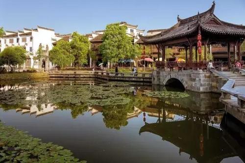 再过一个月，这些地方就美成仙境了！