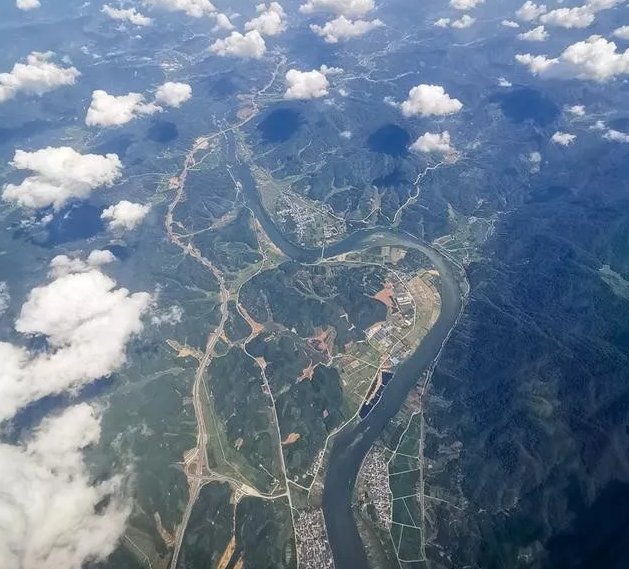  「俯瞰」你知道中国森林覆盖率最高的省份吗？飞机上俯瞰美如画