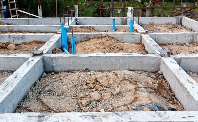 农村自建房为什么总要求抬高地基？看完这四点你就明白了