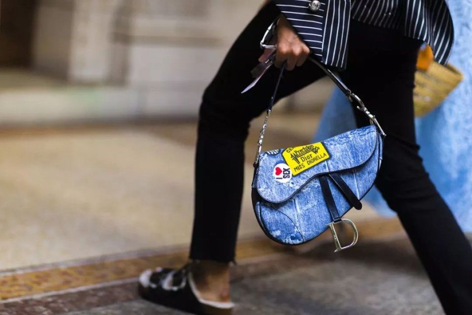 买手袋就像投资，BAZAAR推荐你几个稳赚不赔的最新款!