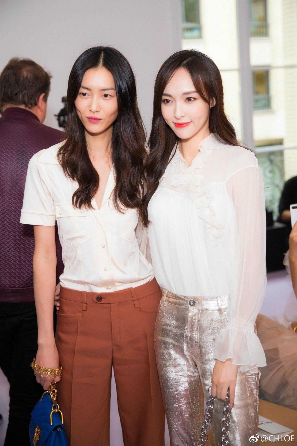 杜鹃真给梁朝伟面子,穿平底鞋现身,和穿高跟的唐嫣同框高下立现