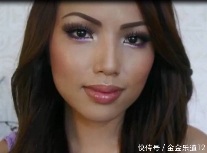 90后女大学生因长的丑没有朋友，化完妆，整个校园男生都骚动了！