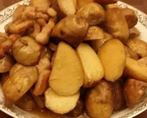  芋头：这菜比“泻药”还清肠，准时上厕所，便秘口臭全不见，体重悄悄降
