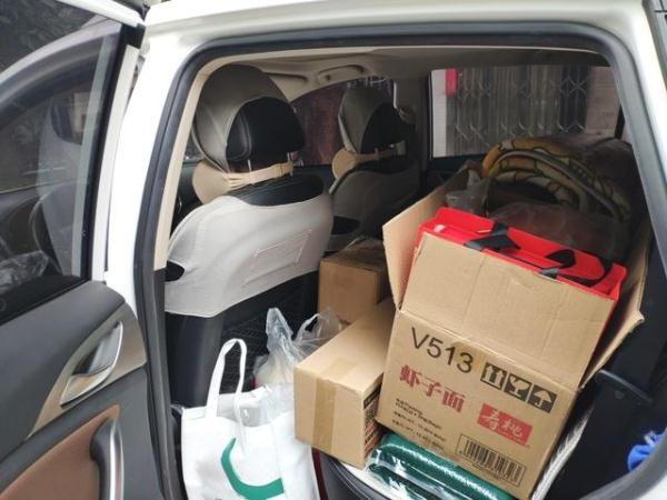 春运见闻：有人塞满后备箱，有人感叹服务区泡面不再天价