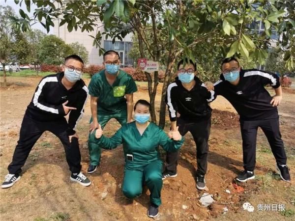  『医疗队』今天，最后一批援助武汉的贵州省援鄂医疗队要回家了！
