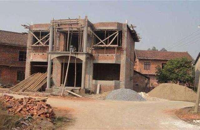  「回村」疫情过后，农村户口要不要回村盖房子，老农：要看是不