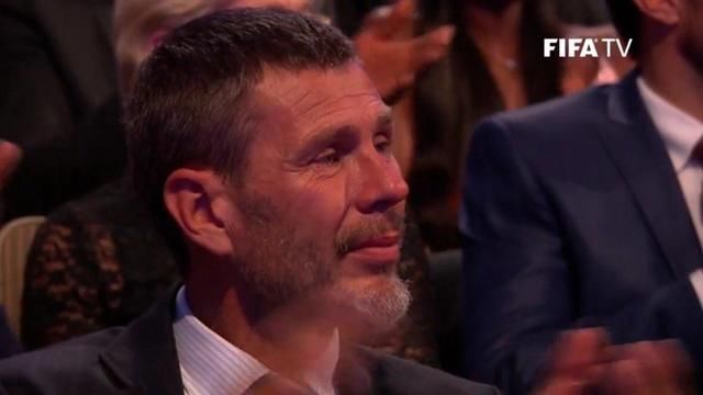 传承!莫德里奇致谢前辈,台下的博班感动落泪