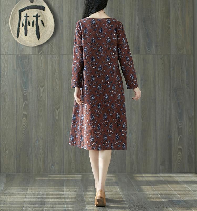 入秋后早晚凉，7080后别穿短款，新出秋裙，一款比一款美嫩