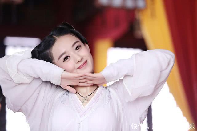 赵丽颖，翻出去年微博置顶，不如大方回应一句到底有没有恋情？