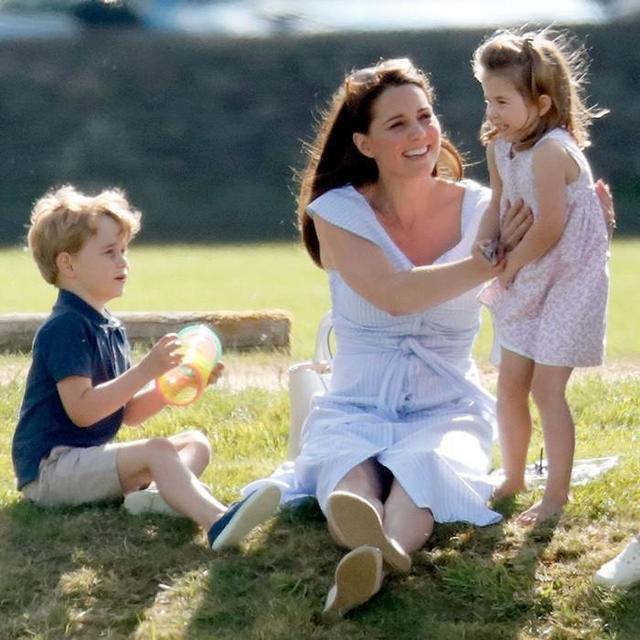 梅根花钱如流水？两个月买136万名牌衣服，等于凯特一年置装费！