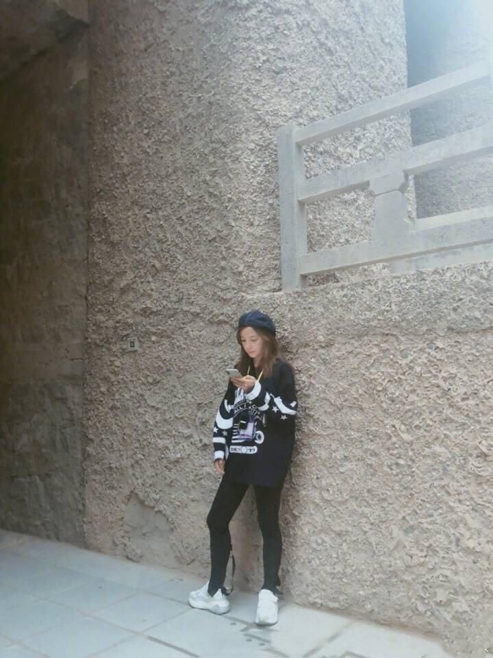 赵薇迷之喜爱厚底鞋，五千块一双鞋直接买两双，果然有钱任性啊!