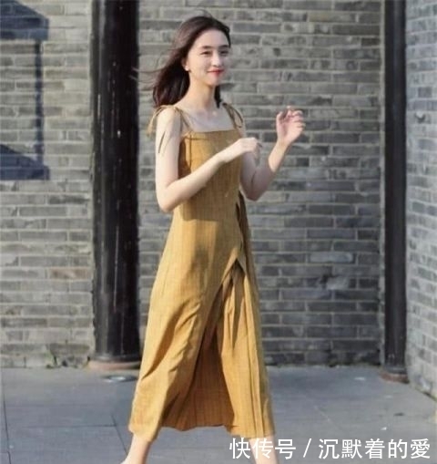 pageType_zmt美女搭配轻盈柔美的黄色连衣裙很显气质，充满时尚范