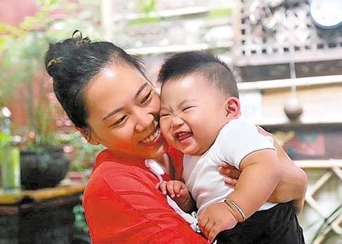 女教师4年前离职任性写下“世界那么大，我想去看看”，如今咋样