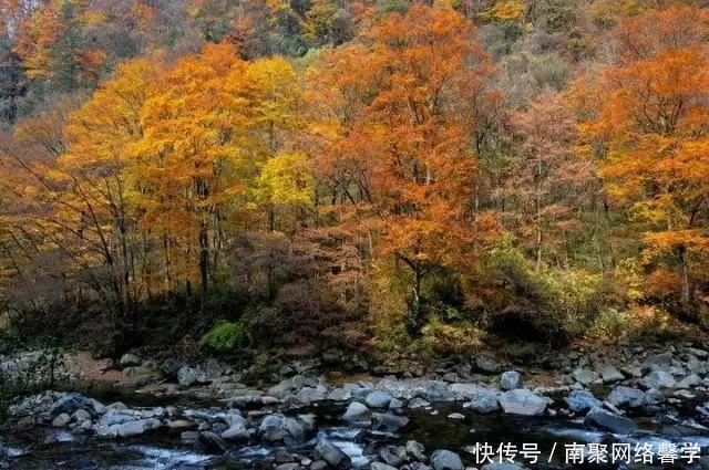 四川新添一座世界级公园! 山水、红叶、冰挂、溶洞每个都惊艳世界