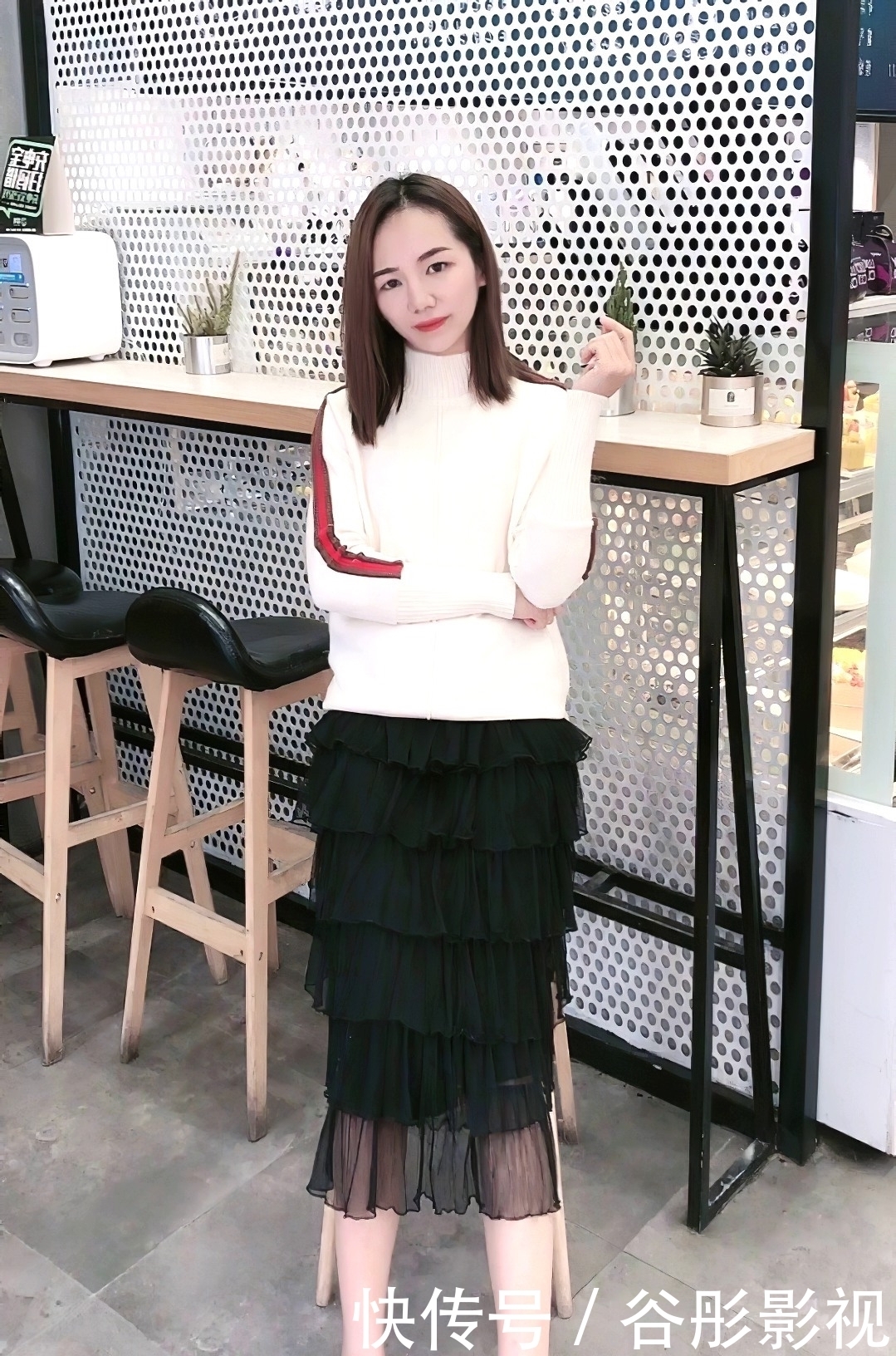 裙装@有型又有颜，穿出好身材，哪个是你所爱，街拍：美女裙装穿搭合集