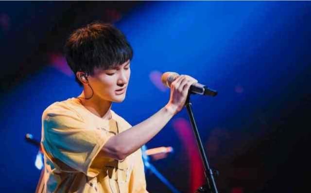  「天籁」《中国好声音》的“弃子”，却惊艳了整个华语乐坛：尘土难掩天籁