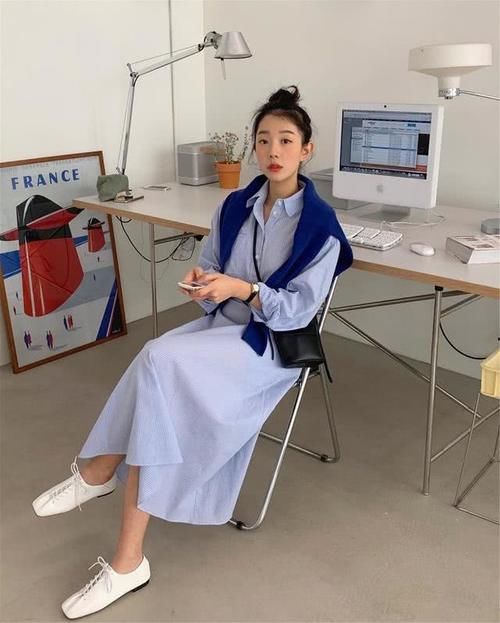  『气质』雪纺裙失宠了，今年流行气质时髦的“衬衫裙”，女明星都上瘾了