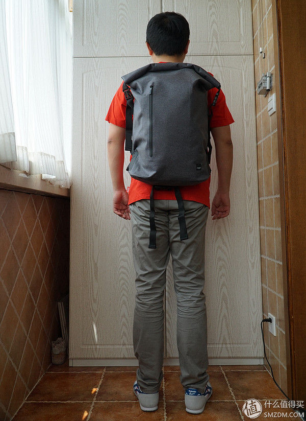 英伦气质的休闲与商务并存--KNOMO CROMWELL克伦威尔卷盖双肩包