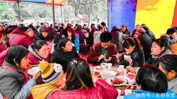  【收份子钱】以前是为了吃大餐，现在是为了去送钱，农村3种酒席