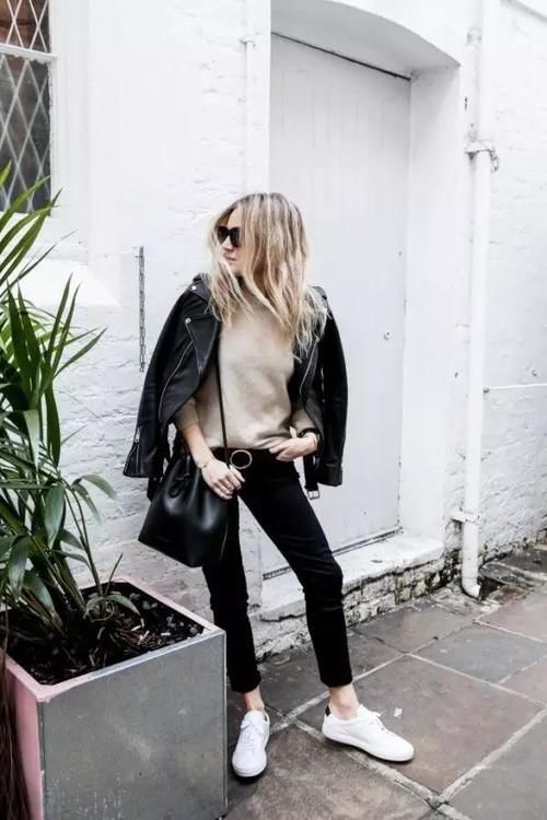  [舒适]早春扔掉你的靴子吧，换双舒适百搭运动鞋更时尚，连明星都在穿