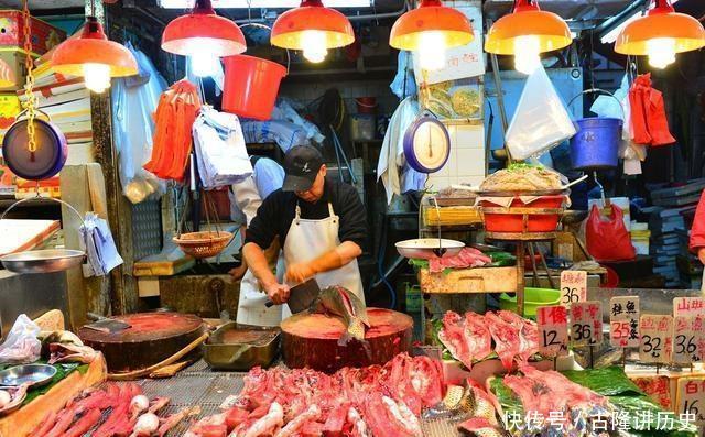 香港人过的比大陆人好? 别乱想了, 看看香港菜市场你就知道了