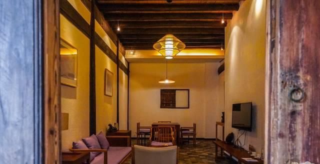 隐藏于杭州山林之中，由100多年历史古宅改造，却鲜为人知的民宿