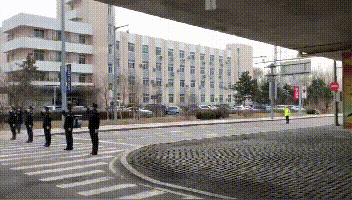  『迎接』“过水门”！最高礼仪迎接白衣勇士们！