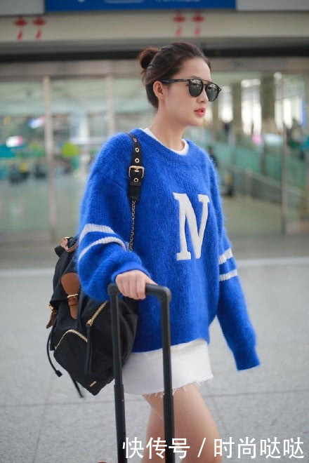 李沁胆真大！这么大胆的短裤也敢穿出街，网友：白给我都不敢穿！