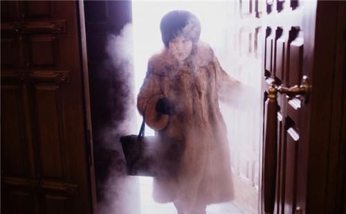 零下50度的西伯利亚村庄, 吹口气都是冰, 当地人说夏天更“麻烦”