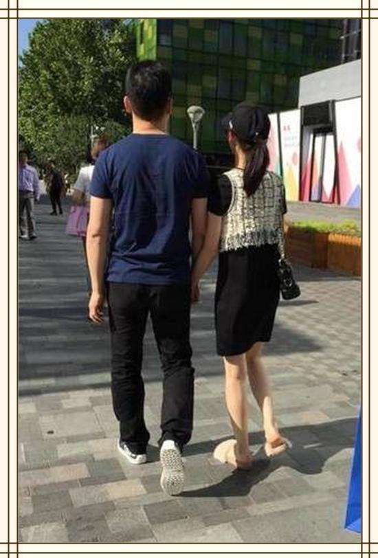 24岁章泽天撞上32岁卢靖姗, 网友: 小女人和女强人的差距一眼看穿