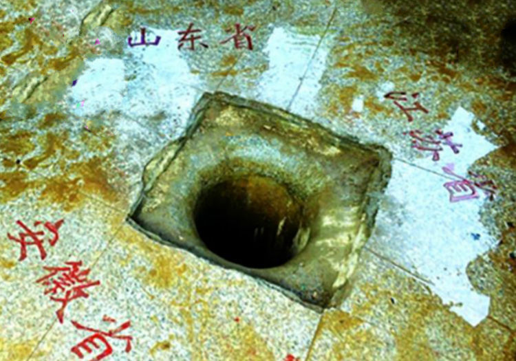 中国最奇特的县，地跨4个省份，相邻8个县城，一口井属三个省