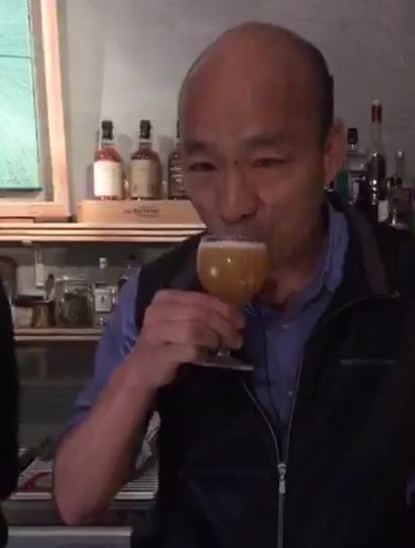 韩国瑜连问大陆，蔡当局竟骂＂喝醉的土包子＂