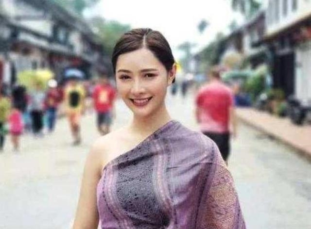 亚洲唯一没铁路的国家，盛产高颜值美女，人们30岁就开始养老