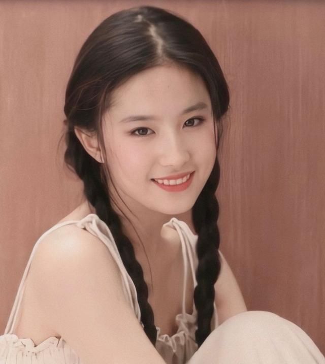 『刘亦菲』刘亦菲有哪些神图, 从小到大美的惊艳