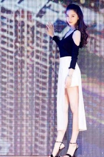 有一种高跟鞋叫杨颖的鞋，你一双都穿不了，不信你就看一看