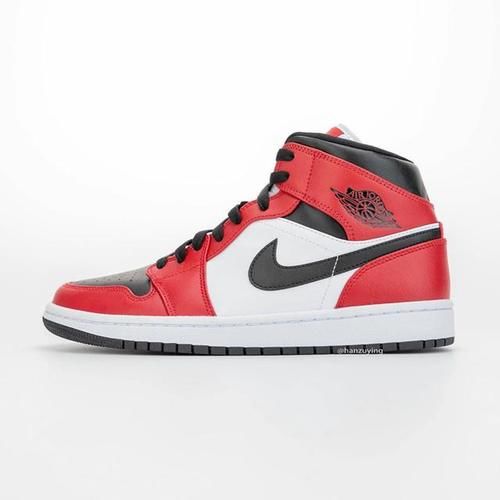  「融合」两大OG配色融合！这双黑红Air Jordan 1 Mid看来很抢手
