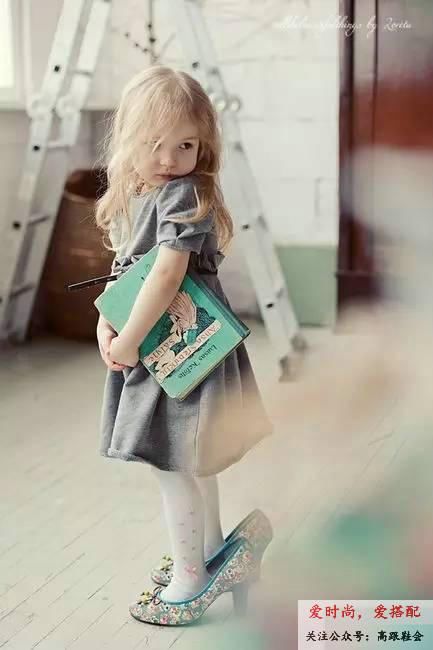 你知道为什么女人一定要有双高跟鞋吗？