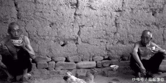  「农村」在义门,一组农村30年前吃饭的老照片!看完莫名感伤!