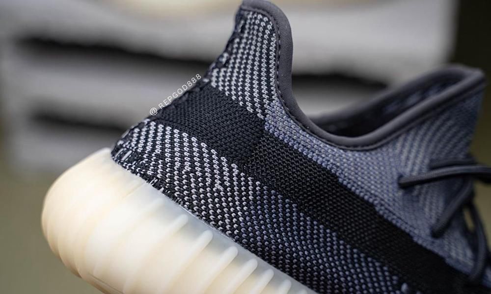  『倒闭』Yeezy 350 炭黑、蓝灰新配色曝光 网友：倒闭警告