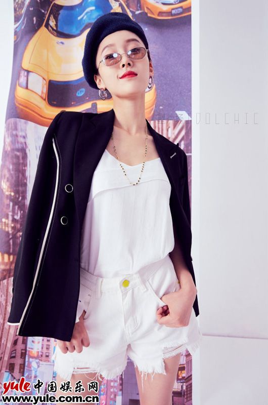 王子璇大片百变多姿 明亮活力与个性不羁兼备