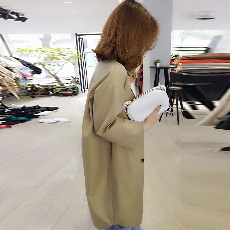 今年风衣又火了!8090后女人穿，洋气显高，穿上街你就是焦点