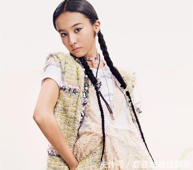  「同款」木村光希姐妹同框，穿同款不同色条纹T恤，姐姐齐刘海更显嫩