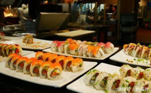 『海鲜店』吃海鲜自助时,不吃这3类海鲜的,服务员一看便知是内行!