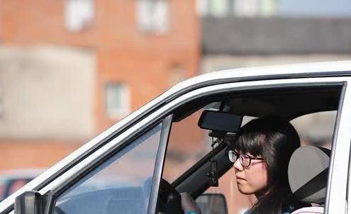 方向感太差该如何去练车？教你一招，让你彻底摆脱烦恼